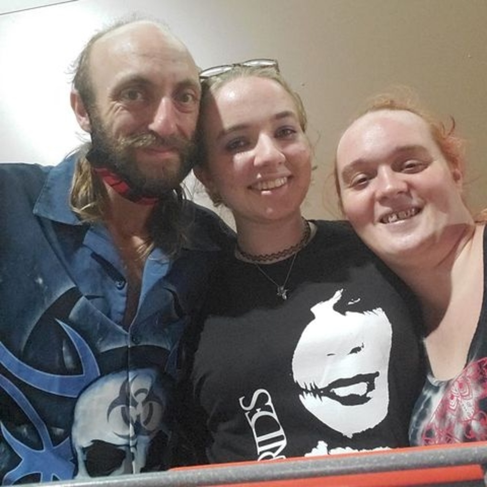 Meet your Posher, Lola